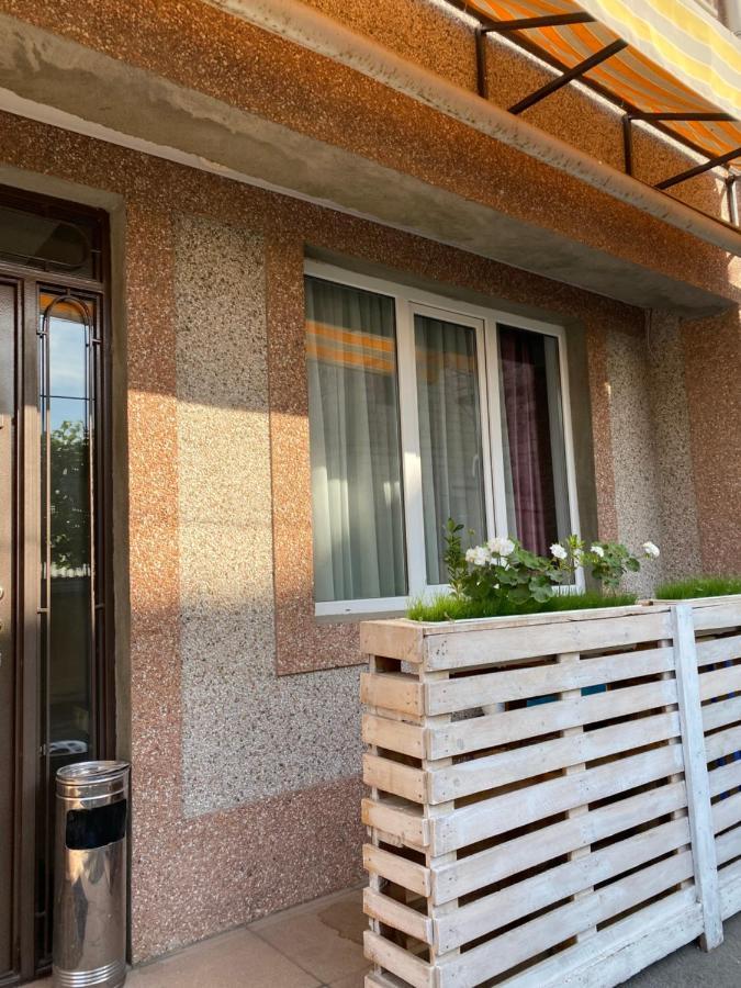 Guesthouse Aygestan Yerevan Exterior photo